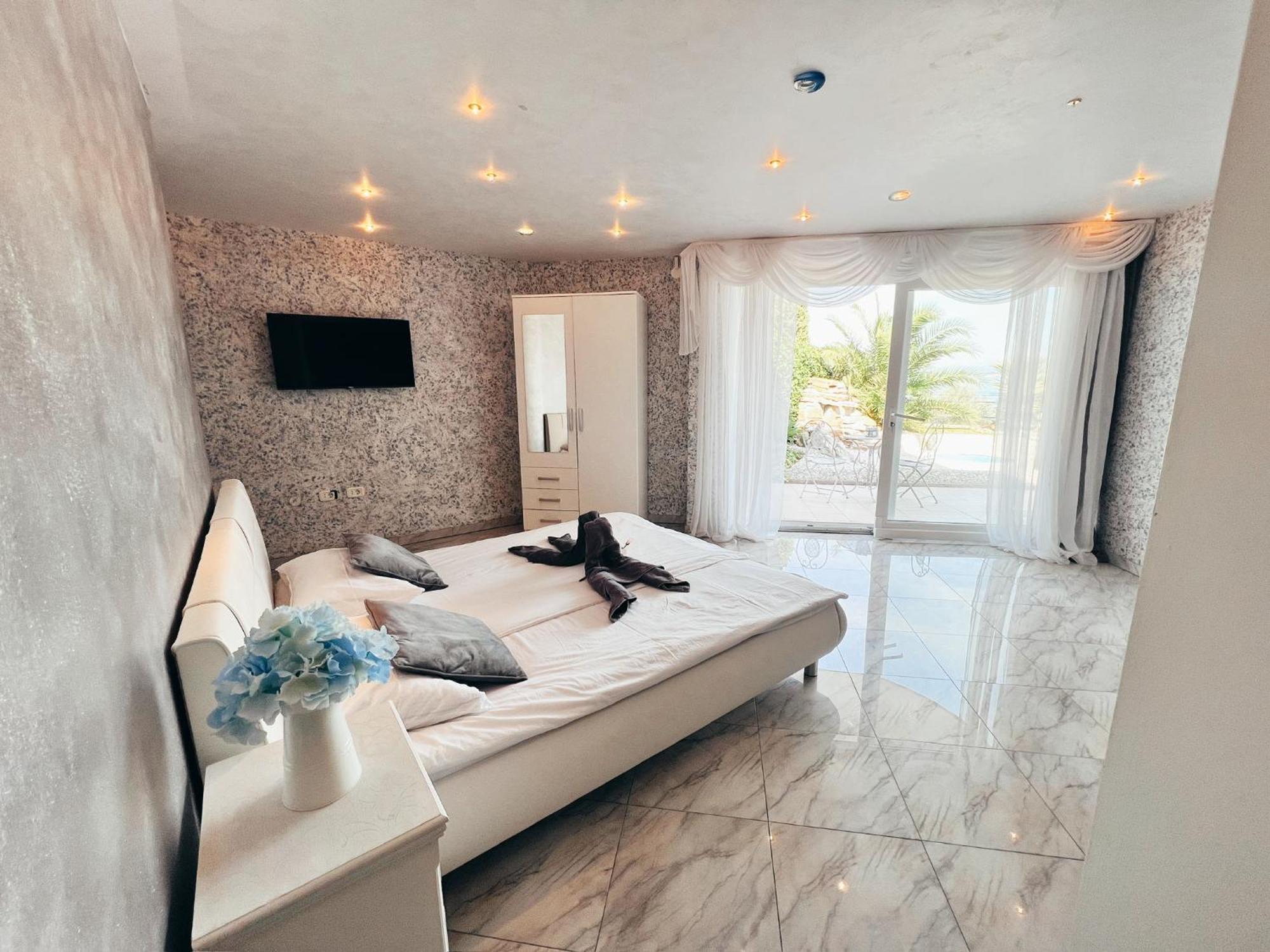 Sunvilla Копер Номер фото